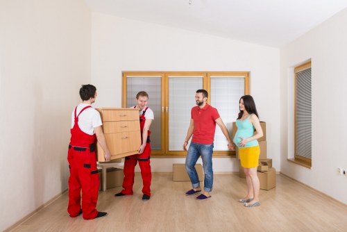 Bayswater house removalists assisting with unpacking and home relocation